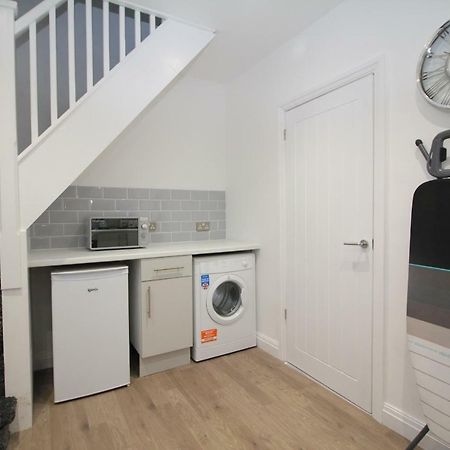 Welcome Home - Close To Town Centre - Full Holiday Home Blackpool Bagian luar foto