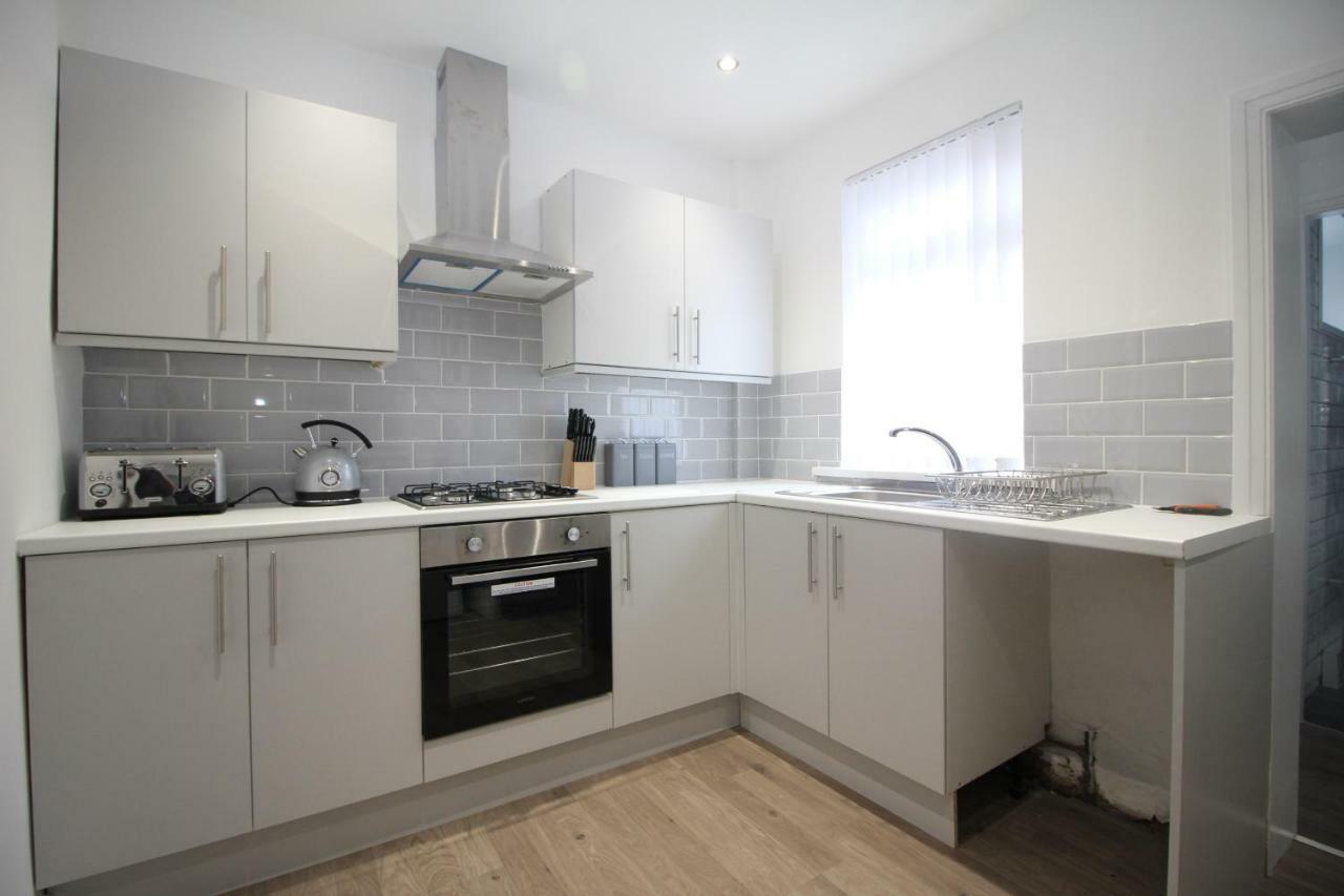 Welcome Home - Close To Town Centre - Full Holiday Home Blackpool Bagian luar foto
